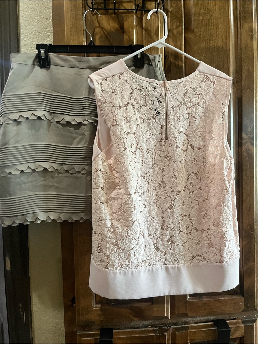 Ted Baker Pink Lace Sleeveless Top & Champagne banana republic skirt